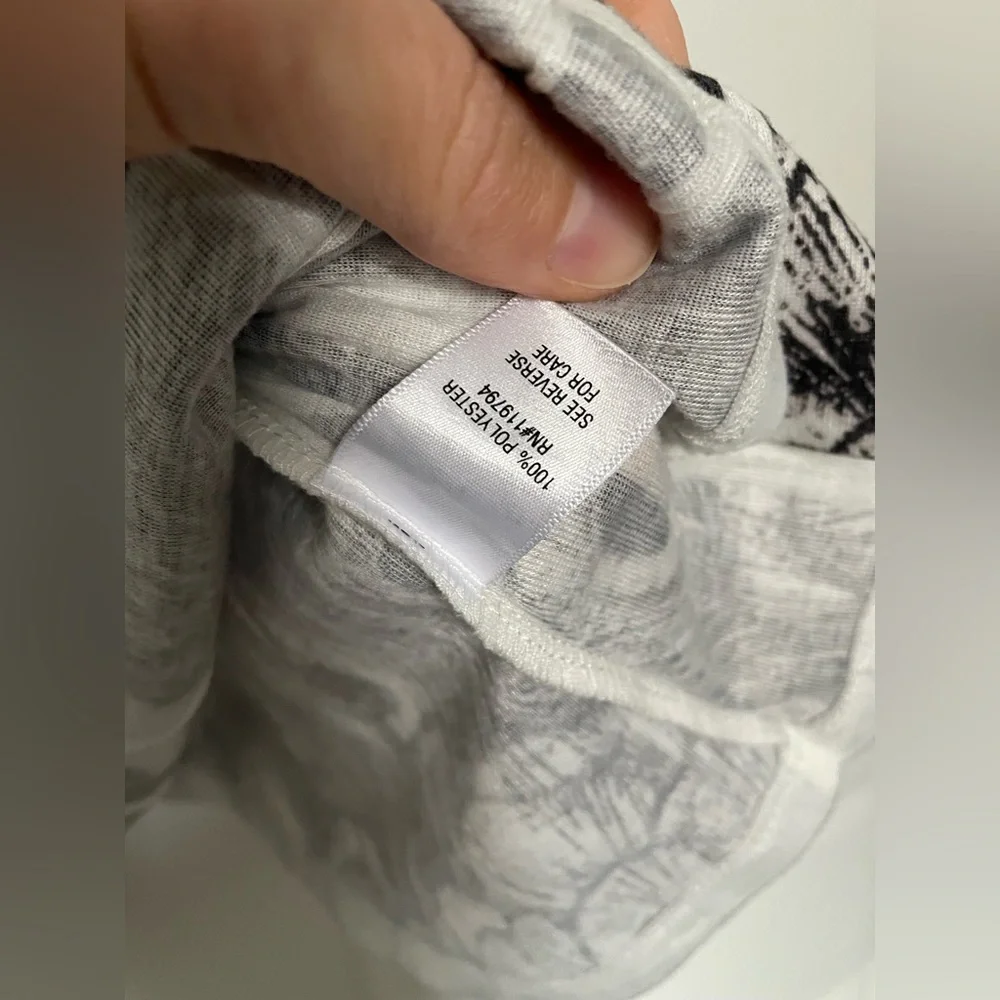 Apt 9 Womens Top 2X Peacock Print 3/4 Sleeve Artsy V Neck Black and White Casual - Picture 6 of 16